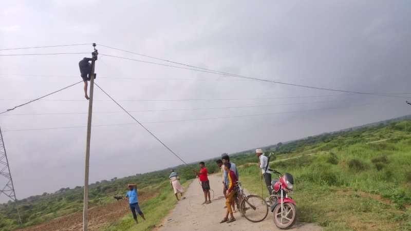 आकाशीय बिजली से थाने के कंप्यूटर फुंके,आकाशीय बिजली से थाने के कंप्यूटर फुंके
