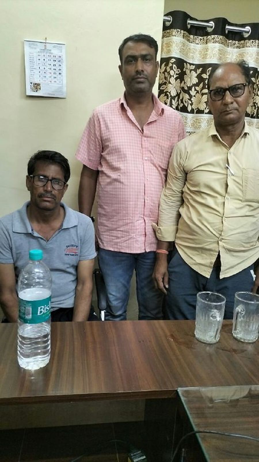 दस हजार रुपए रिश्वत लेते पटवारी गिरफ्तार