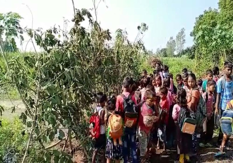 यहीं बंद किया गया रास्ता