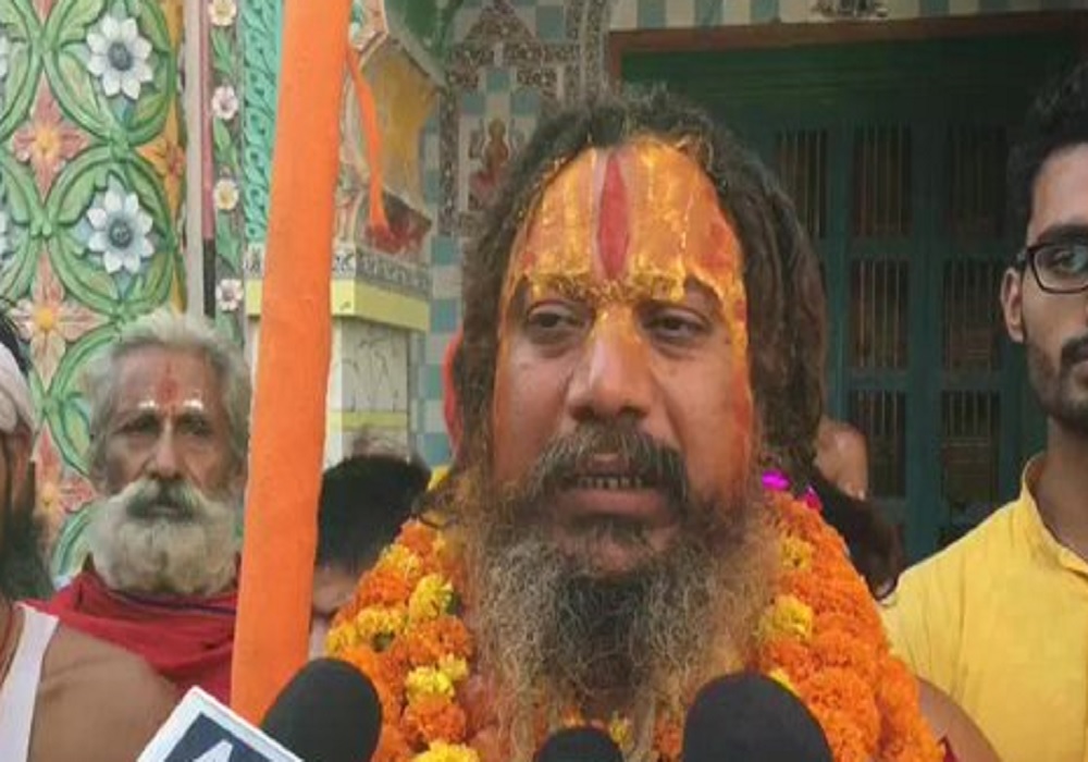 भारत को 2 अक्‍टूबर तक 'हिंदू राष्ट्र' घोषित किया जाए नहीं तो जल समाधि ले लूंगा : परमहंस आचार्य