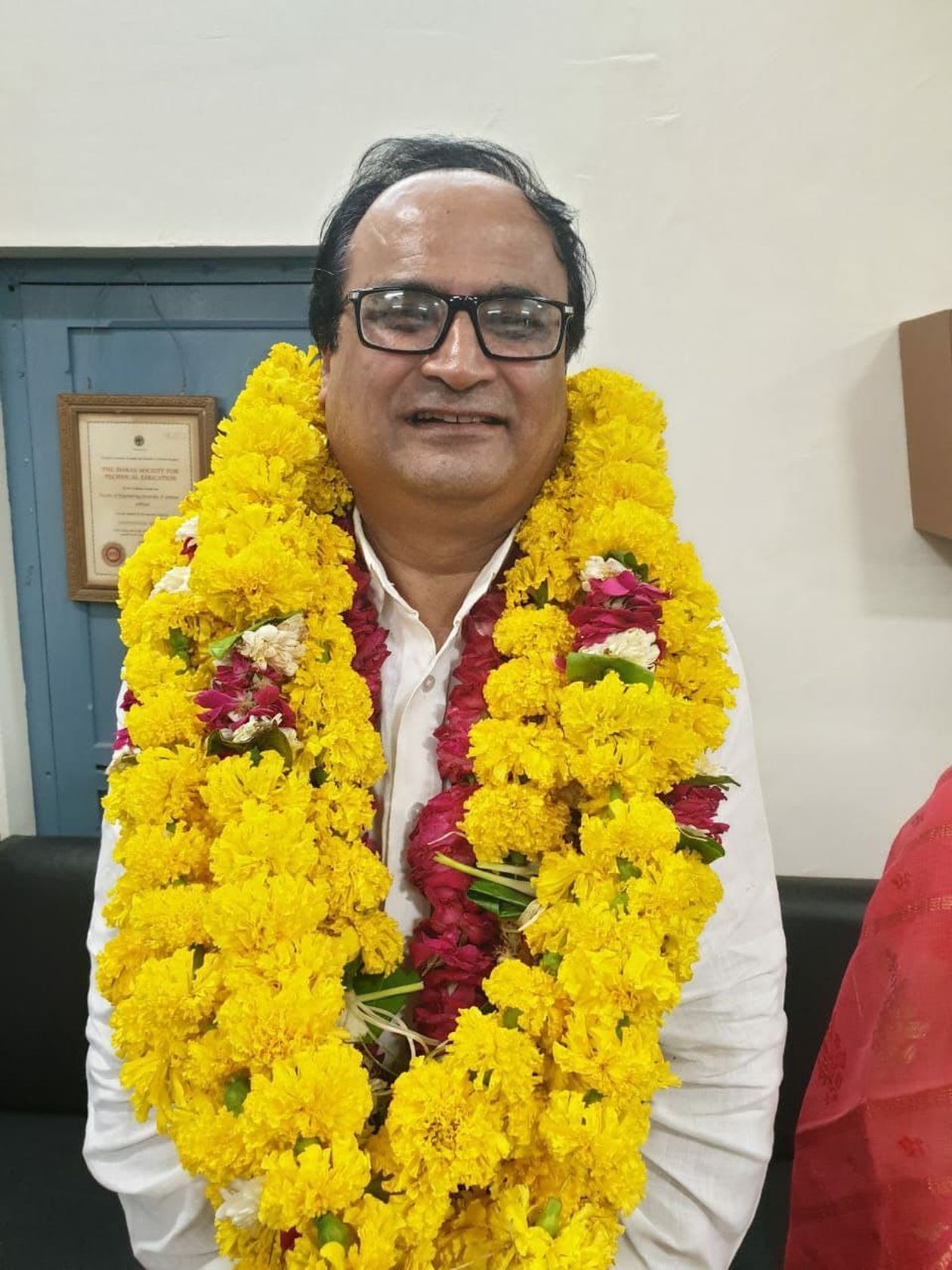 एमबीएम विश्वविद्यालय के पहले कुलपति प्रो. शर्मा ने संभाला कार्यभार