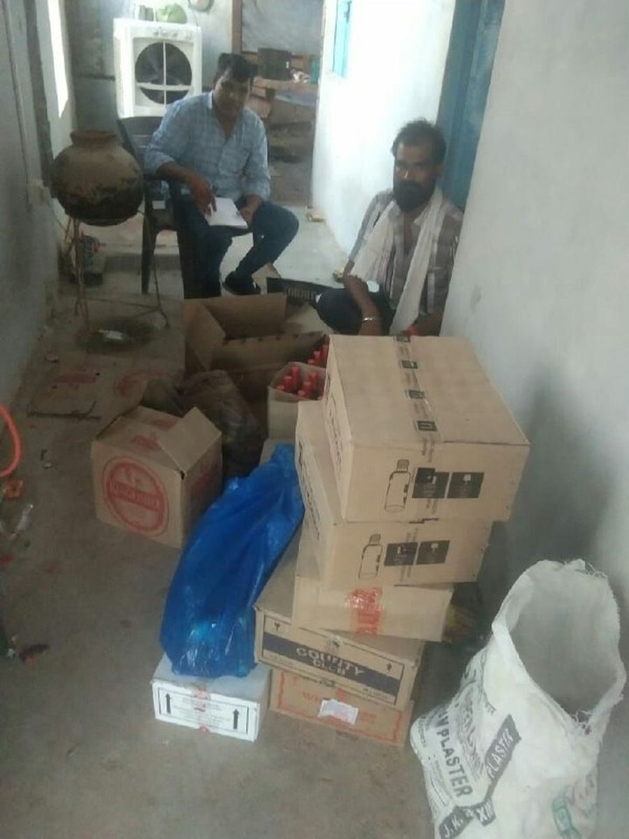 शुष्क दिवस पर शराब की बिक्री, एक गिरफ्तार