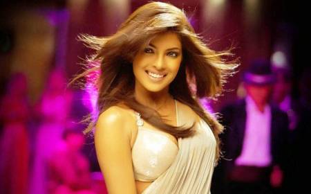 Akshay-Aamir-Shahrukh-Salman don't work with Desi Girl Priyanka Chopra