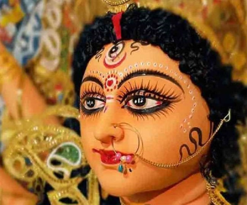 WEST BENGAL-कोलकाता की जगत मशहूर दुर्गा पूजा में इस बार तरह-तरह के पंडाल