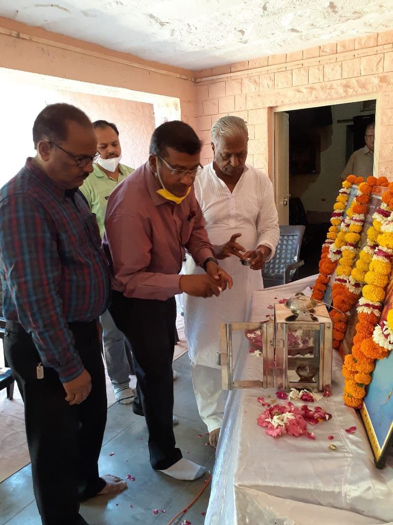 There are great men who work for the benefit of the society.