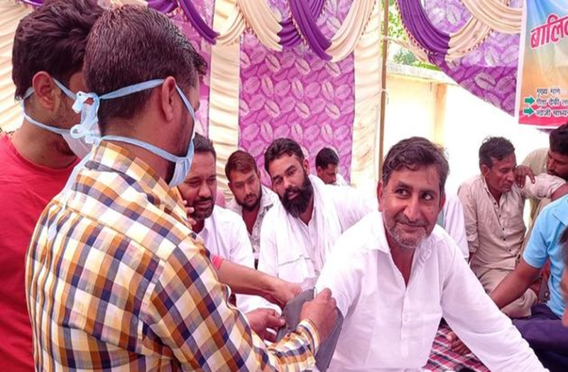 आखिर ग्रामीण अब तक क्यों बैठे हैं धरने पर