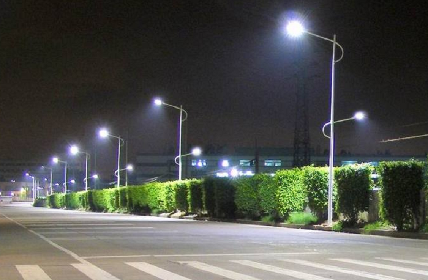 LED Lights : ग्रेटर और हैरिटेज निगम में ठेका खत्म होते ही रोड लाइट के नाम पर 'खेला'
