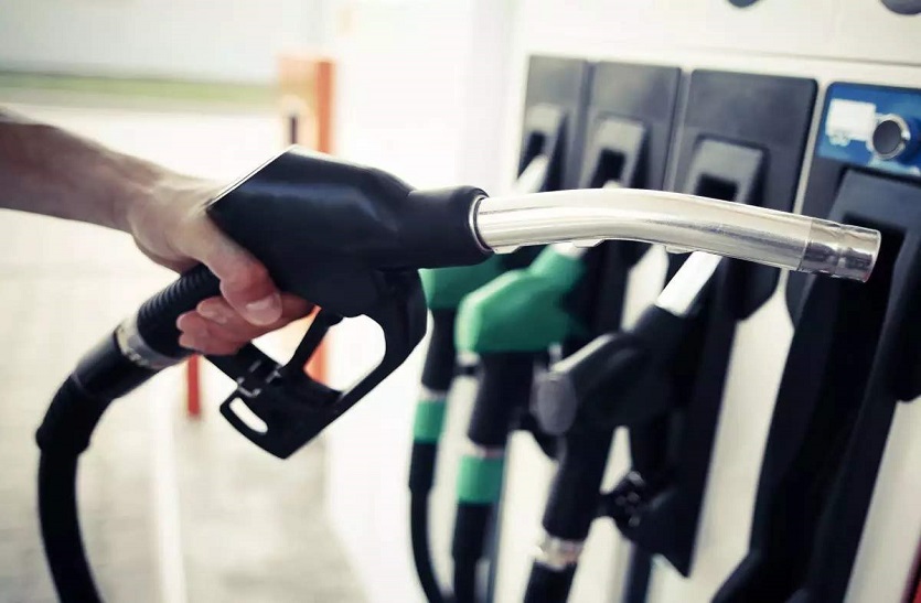 petrol-diesel price today: नहीं थम रही पेट्रोल-डीजल की महंगाई, पेट्रोल 32 पैसे व डीजल 36 पैसे महंगा
