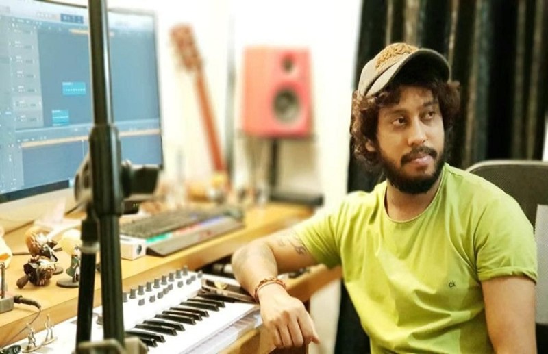 बॉलीवुड संगीतकार से निर्माता बने विवेक कर