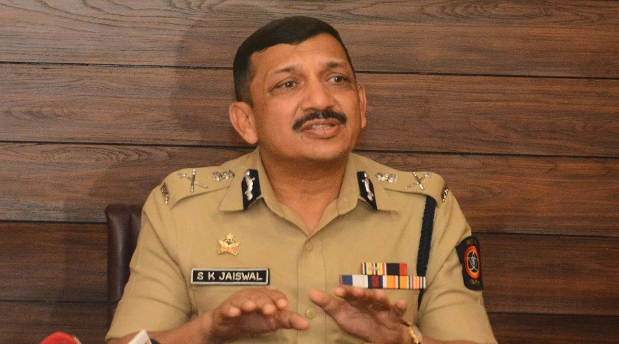 mumbai police cyber cell sent notice to cbi director subodh jaiswal