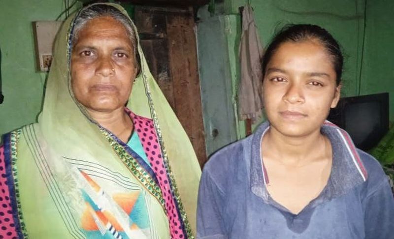 अब तो आंसू भी सूख गए, सुहाग का इंतजार करते-करते