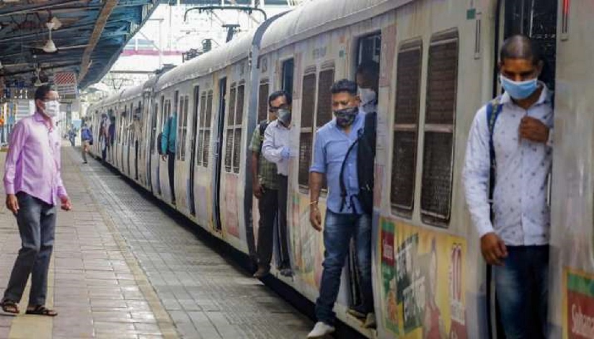 RAILWAY--कोरोना की तीसरी लहर की आशंका, रेलवे ने 6 माह और बढ़ाई मास्क की सख्ती