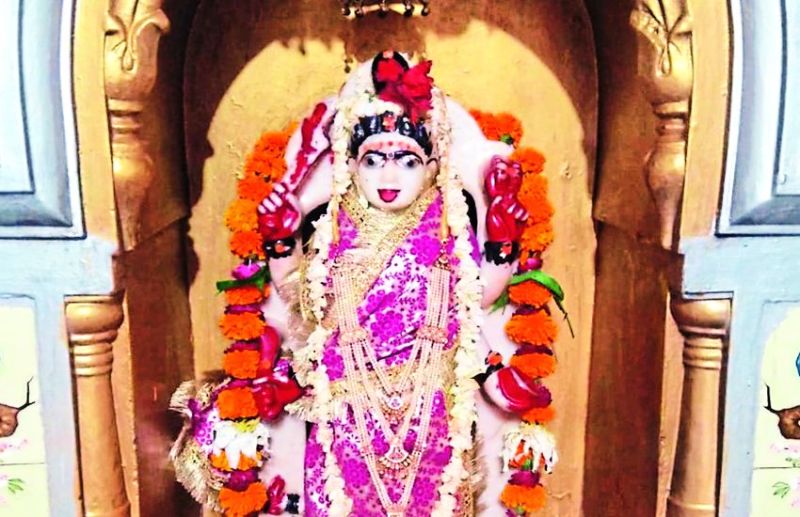 नवरात्रि विशेष : भक्तों पर आए संकट को हर लेती हैं तारा माई, कठिन है साधना