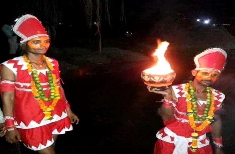 151 बैतालों के मंत्रोच्चार के साथ यहां दुर्गा अष्टमी की मध्यरात्रि को निकलते हैं खप्पर, सदियों पुरानी परंपरा आज भी जीवित