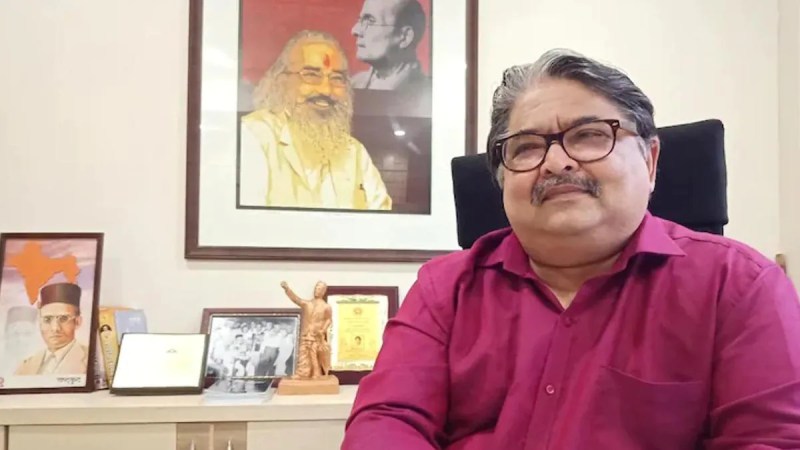 ranjit savarkar says i dont think Mahatma Gandhi is father of nation