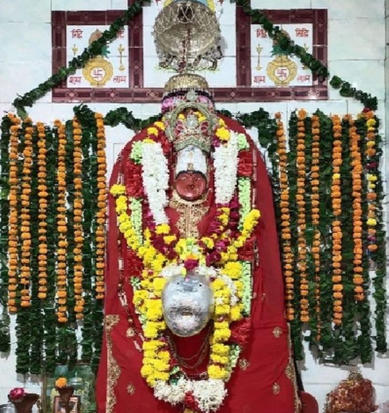 शारदीय नवरात्रि : दुर्गाष्टमी पर घर-घर पूजी कुलदेवी, माता मंदिरों में श्रद्धालुओं का लगा रहा तांता
