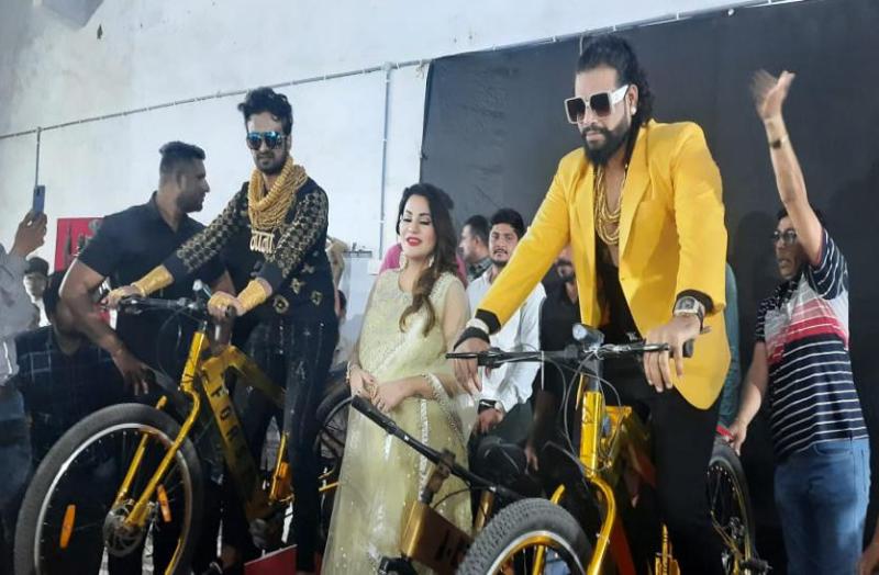 अब सोने की साइकिल का भी लुत्फ उठा सकेंगे