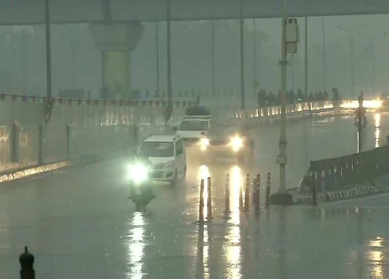 Delhi Weather News Updates Today