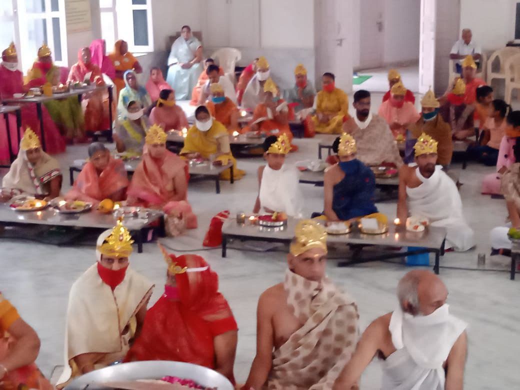 Devotees gathered in the Maha Puja of Siddhachakra