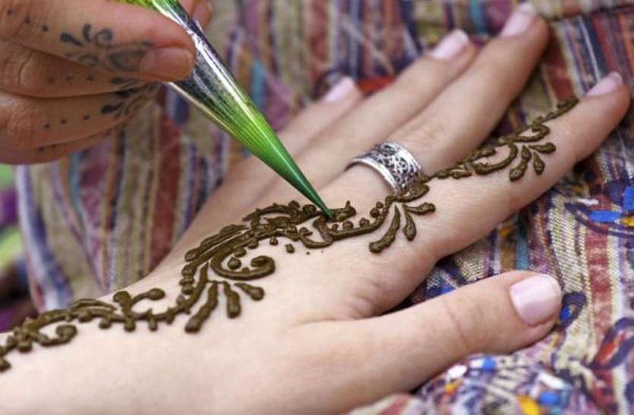 एनएलयू की तीन साल मेहनत से सुर्ख हो सकी सोजत की मेहंदी