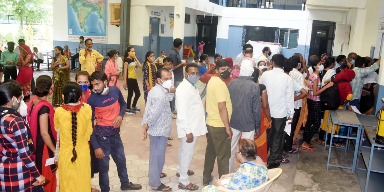 महिला के नाम पर स्टाम्प में दो फीसदी की छूट, इसके बाद भी 70 फीसदी रजिस्ट्री में पुरुष, कोविड के बाद ज्वाइंट रजिस्ट्री ज्यादा हो रहीं