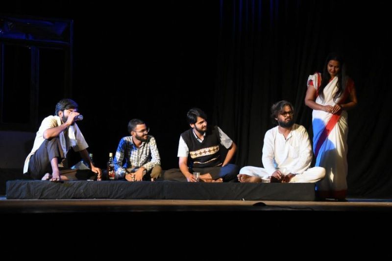 जीवन के प्रति आस्था को पुष्ट करता है 'पगला घोड़ा