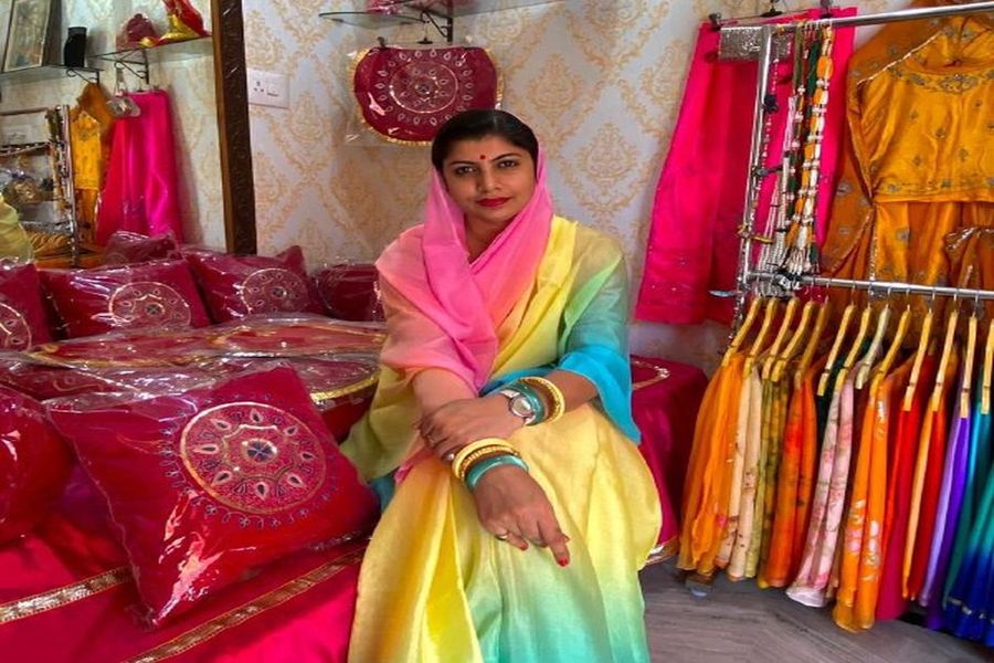 अपने परिवार के सहयोग से राजस्थानी संस्कृति को बढ़ावा दे रही अनिता