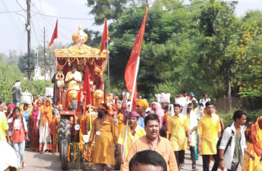 Religious procession for Maihar