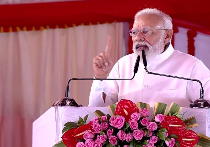 UP's Biggest Runway in Kushinagar 8 Aircraft will Land Simultaneously