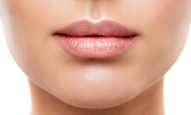 Home Remedies for Dark Lips: काले होठों को गुलाबी बनाने के लिए अपनाएं ये घरेलू नुस्खे
