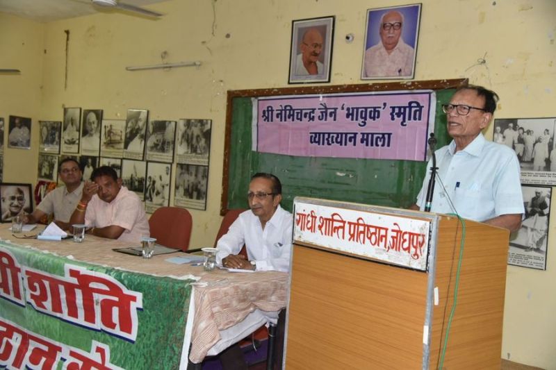 भविष्य में भी प्रासंगिक बने रहेंगे गांधी के विचार: बोड़ा