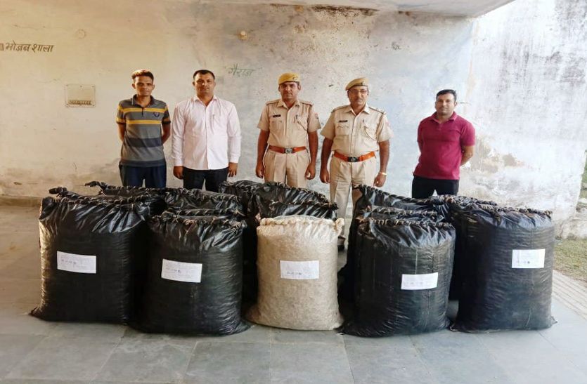 315 kg of Doda sawdust recovered from an unclaimed car, after seeing t