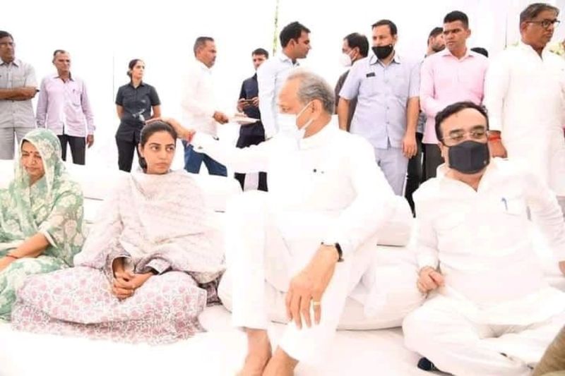  Watch Video- सीएम गहलोत ने कहा- बेलगाम हो रही महंगाई, केंद्र सरकार को परवाह नहीं