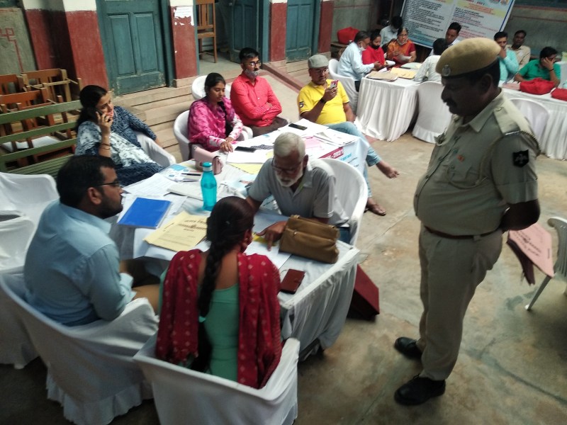 पहाड़ सा लक्ष्य, कछुए की चाल