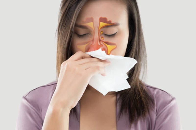 Home Remedies for Sinus: अगर आप भी साइनस से परेशान हैं तो आजमाएं घरेलू उपचार