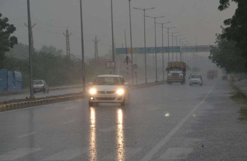Delhi Weather News Updates Today