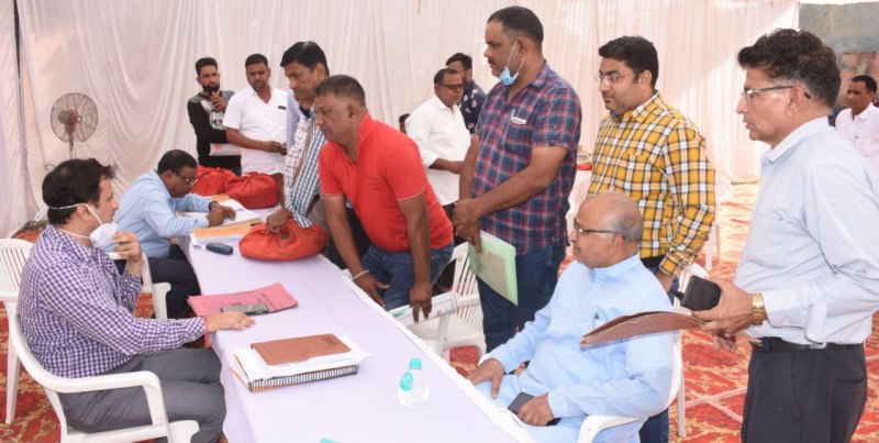 17 पट्टे जारी, नामांतरण के 20 प्रकरण निस्तारित