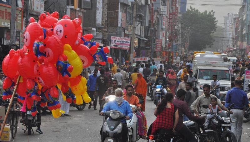 गुरु पुष्य नक्षत्र पर आज खरीदारी का महामुहूर्त, बाजार की उम्मीदें परवान पर