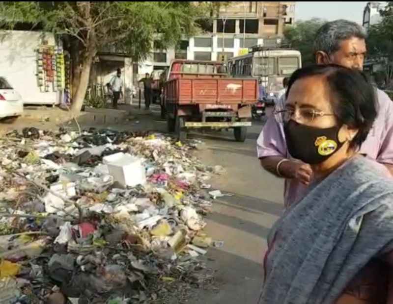 सफाई का निरीक्षण करने निकली धाभाई, मिले कचरे के ढेर, मुख्य स्वास्थ्य निरीक्षक होगा निलंबित