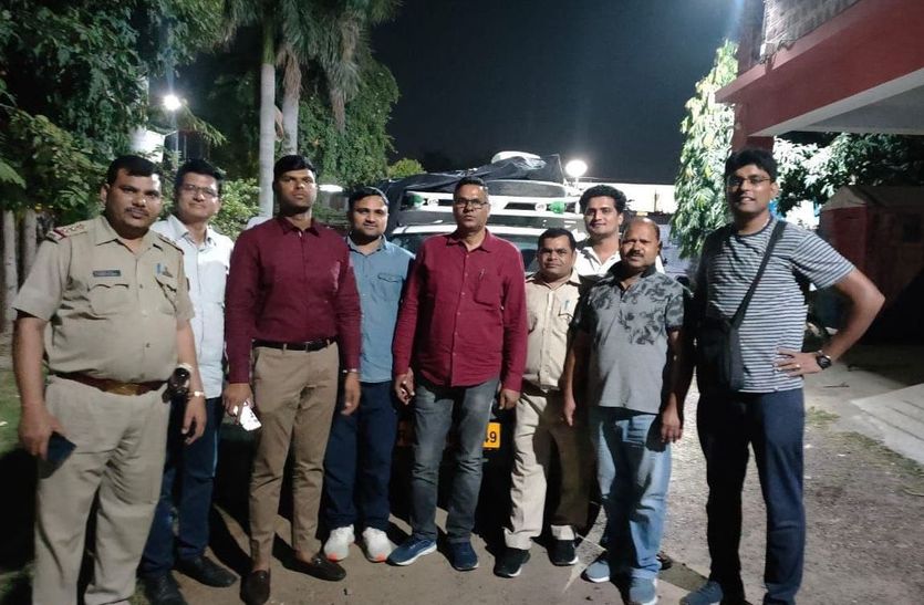 केन्द्रीय नारकोटिक्स ब्यूरो कोटा की टीम ने वाहन का पीछा कर पकड़ा 35 लाख का डोडा चूरा