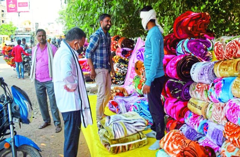 दीपावली त्योहार, सजने लगे घर-बार