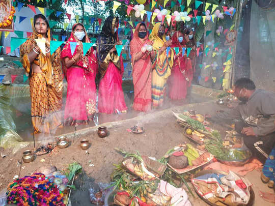 Chhath Puja celebration not allowe at Yamuna river bank in delhi
