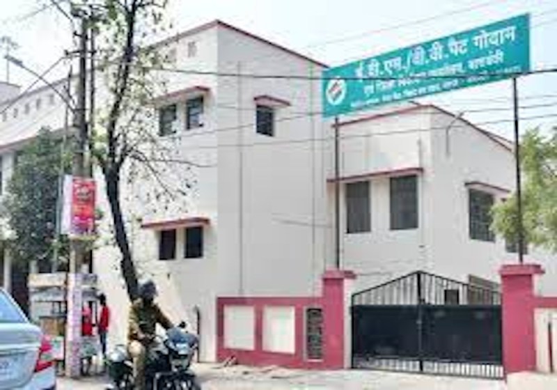 Quick Read: बाराबंकी के सहायक जिला निर्वाचन अधिकारी निलंबित