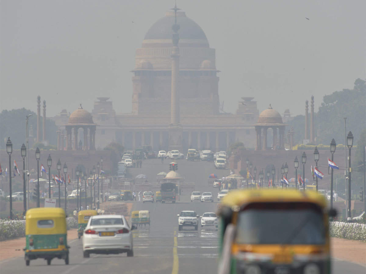 Delhi air quality cross red zone, people Difficult to breathe
