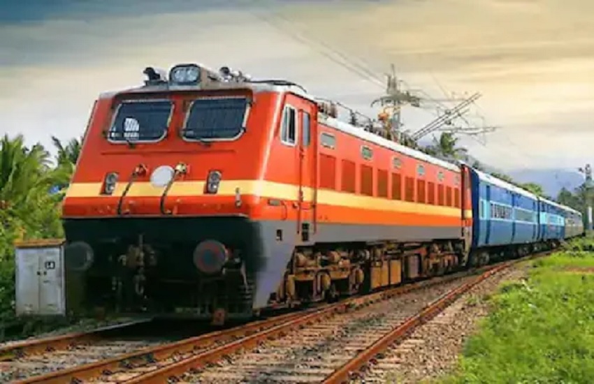दक्षिण मध्य रेलवे कई ट्रेनें निरस्त, कइयों का रूट बदला