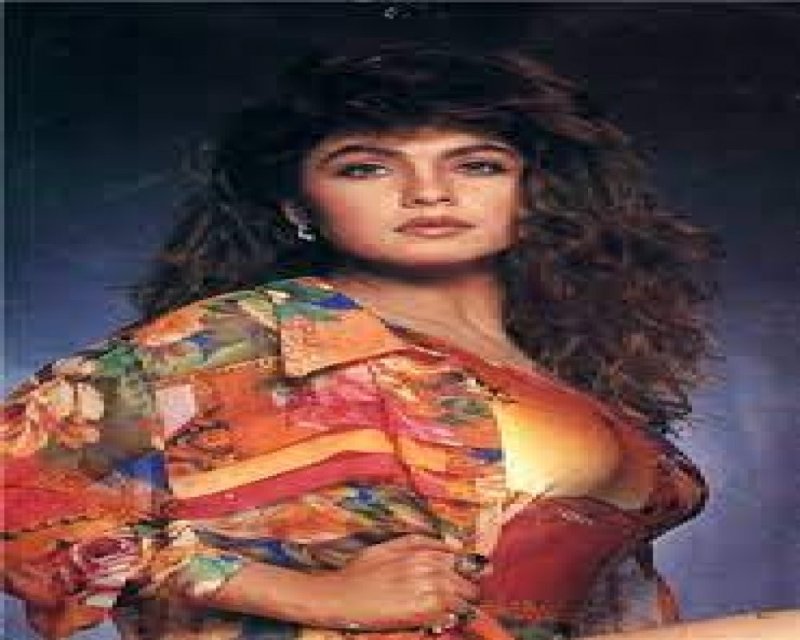 mahesh bhatt advise to puja bhatt for kissing seen