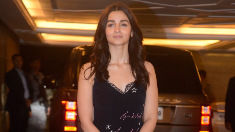 When driver and bodyguard left Alia Bhatt in night three o'clock