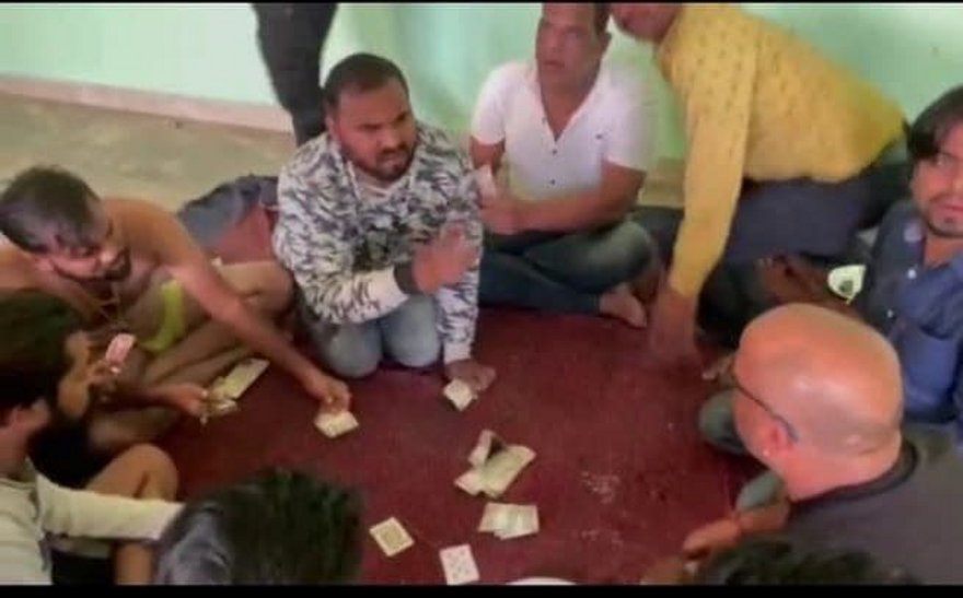 निगहरा में बिछी थी शहर के जुआरियों की बिसात, फार्महाउस में अमीरजादे लगा रहे थे हारजीत का दाव