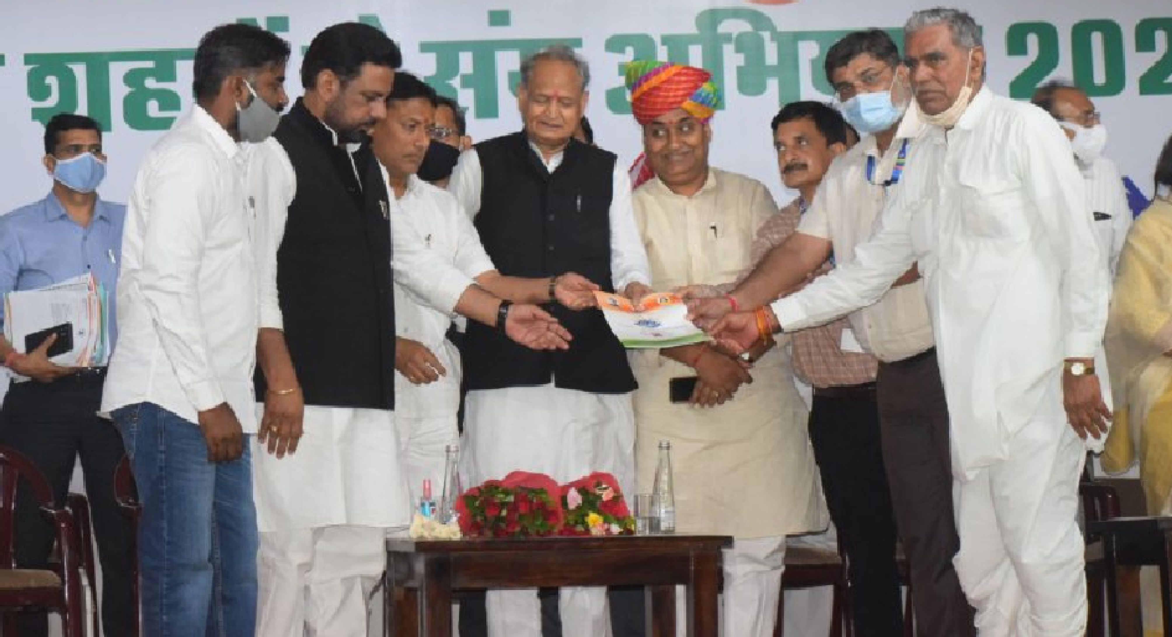 किसानों के लिए अगले वर्ष अलग से बजट लाएंगे