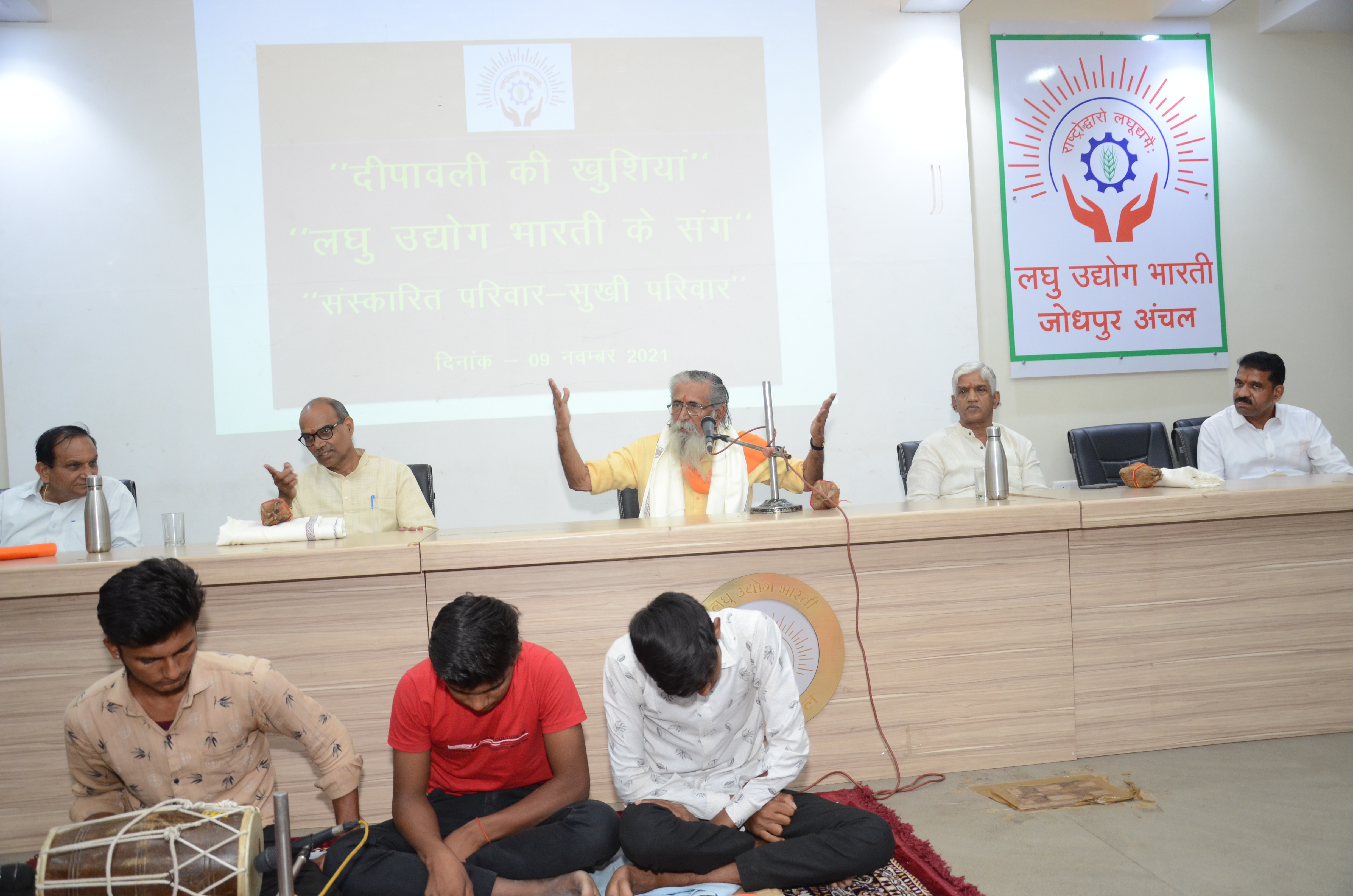 संस्कारित जीवन मनुष्य की मूल्यवान वस्तु